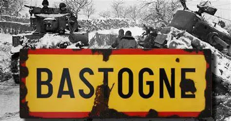 Intocht van Amerikaanse soldaten in Bastogne tijdens Ardennenoffensief